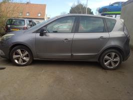 Foto pieza de coche